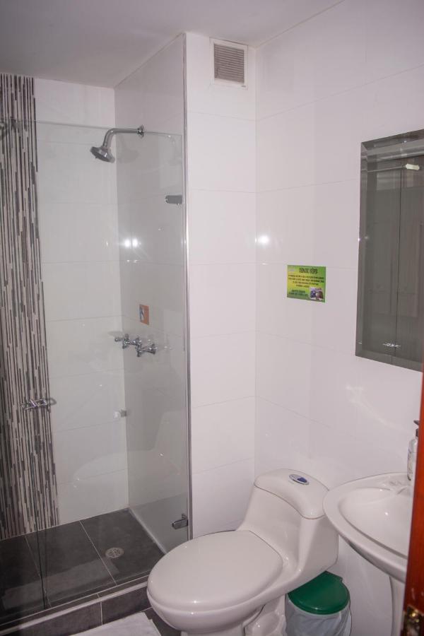 Hotel Milan Duitama Bagian luar foto