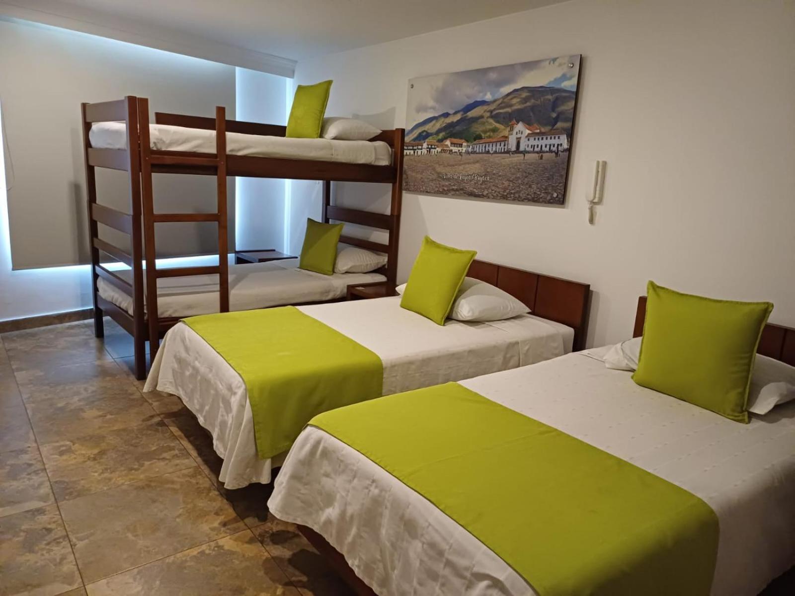 Hotel Milan Duitama Bagian luar foto