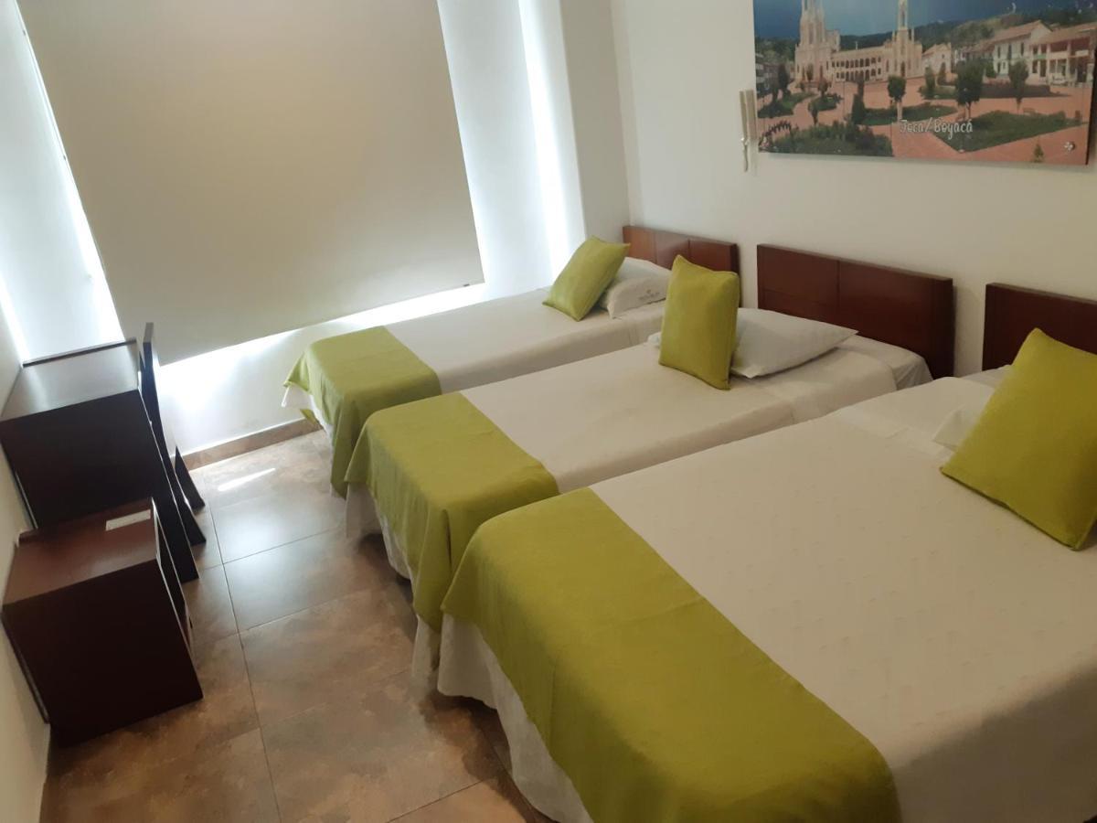 Hotel Milan Duitama Bagian luar foto